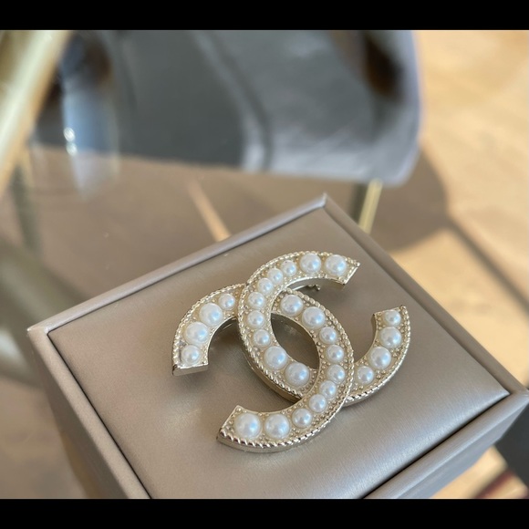 Fancy pearl brooch - Picture 2 of 2